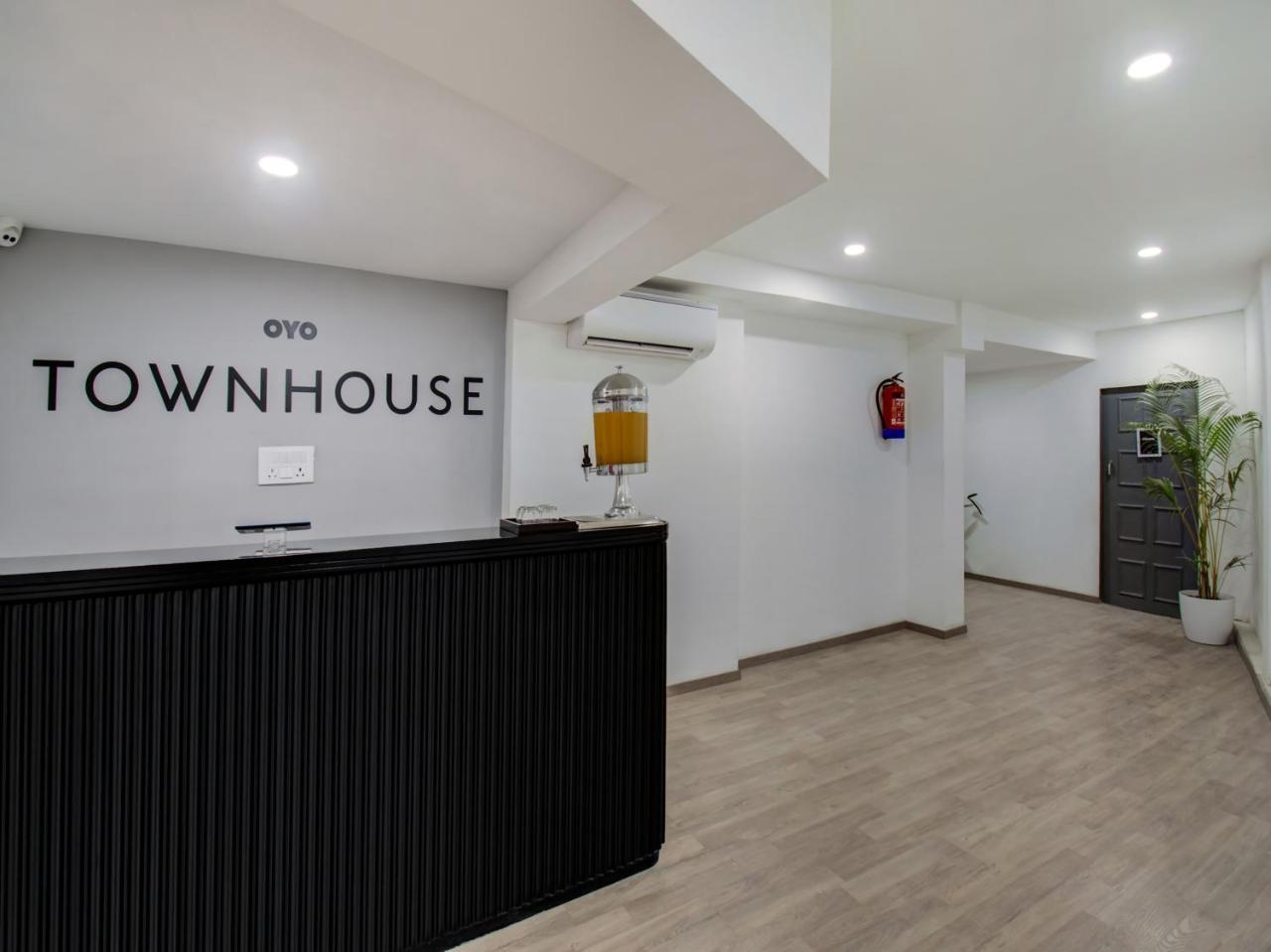 Oyo Townhouse 66 Nagpur Station Ca Road Hotel Екстериор снимка